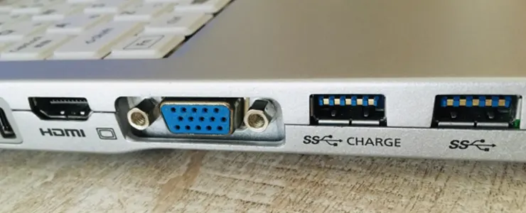 D-sub VGA 違いをわかりやすく解説