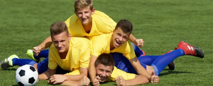 サッカーとフットボールの違いを比較